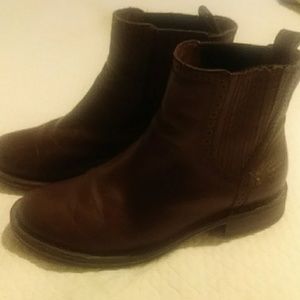 UGG boot